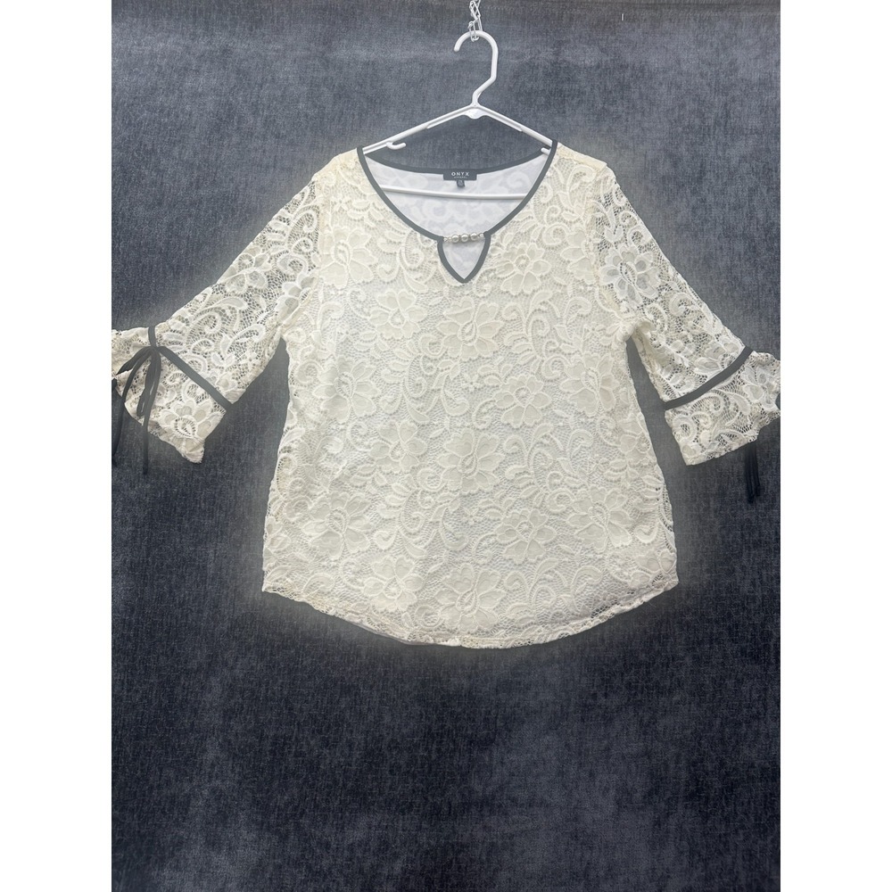 Onyx Apparel Blouse Top Womens 2X Cream Floral Lace 3/4 Sleeve Beaded V-Neck‎